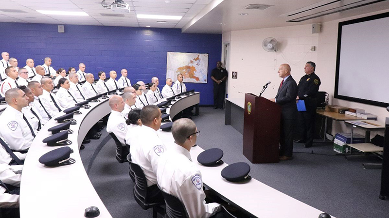 Mayor Whitmire Speaking to Police Academy Cadets